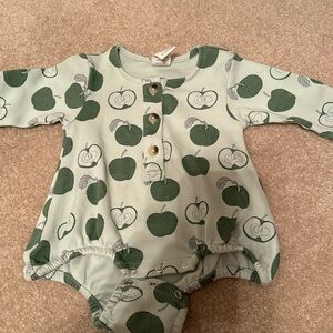 Kate Quinn long sleeve body suit